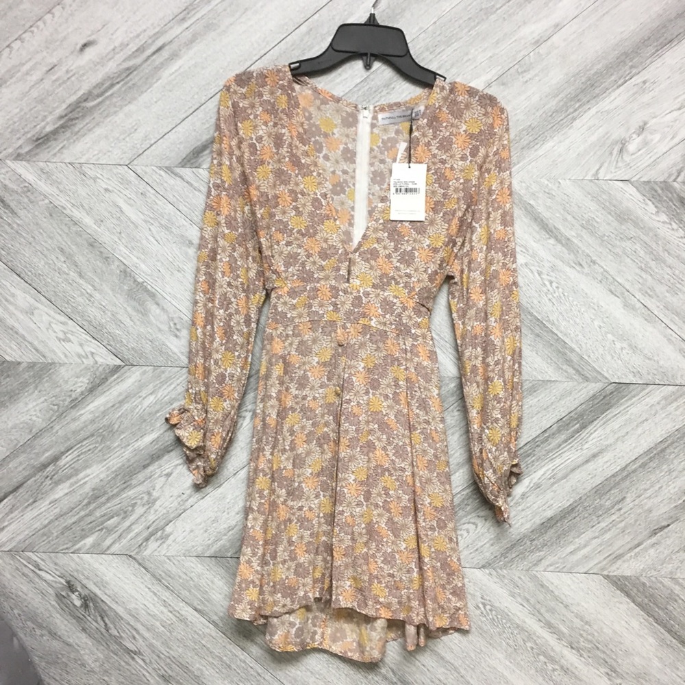 SOLD Faithfull The Brand Palmaro Floral Mini Dres - Picture 7 of 8